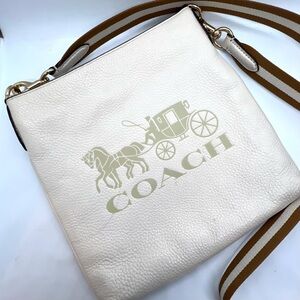 Coach Crossbody Bag Cream Pebbled Leather Signature Horse & Carriage GUC
